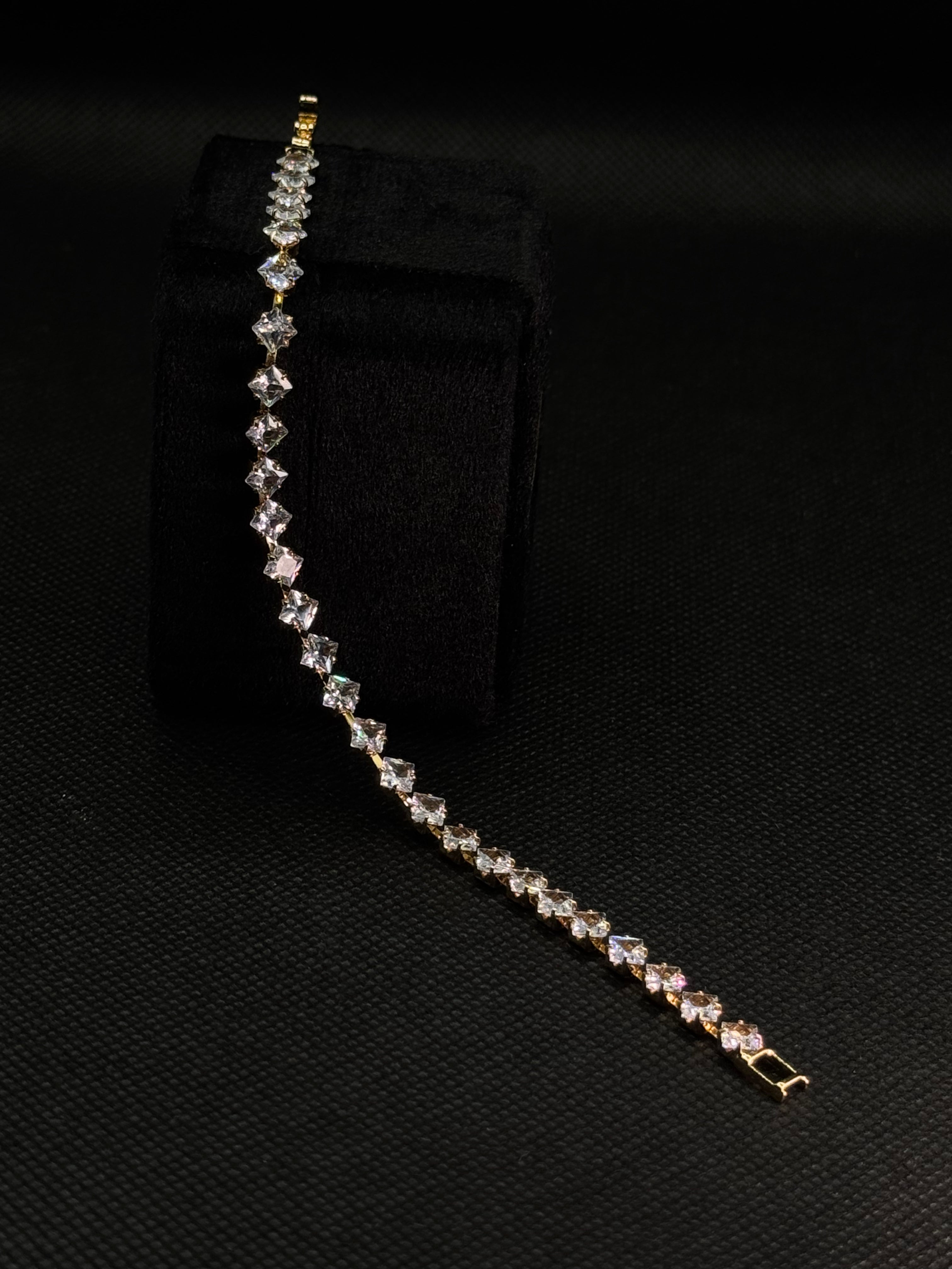 Geometric Sparkle Link Bracelet