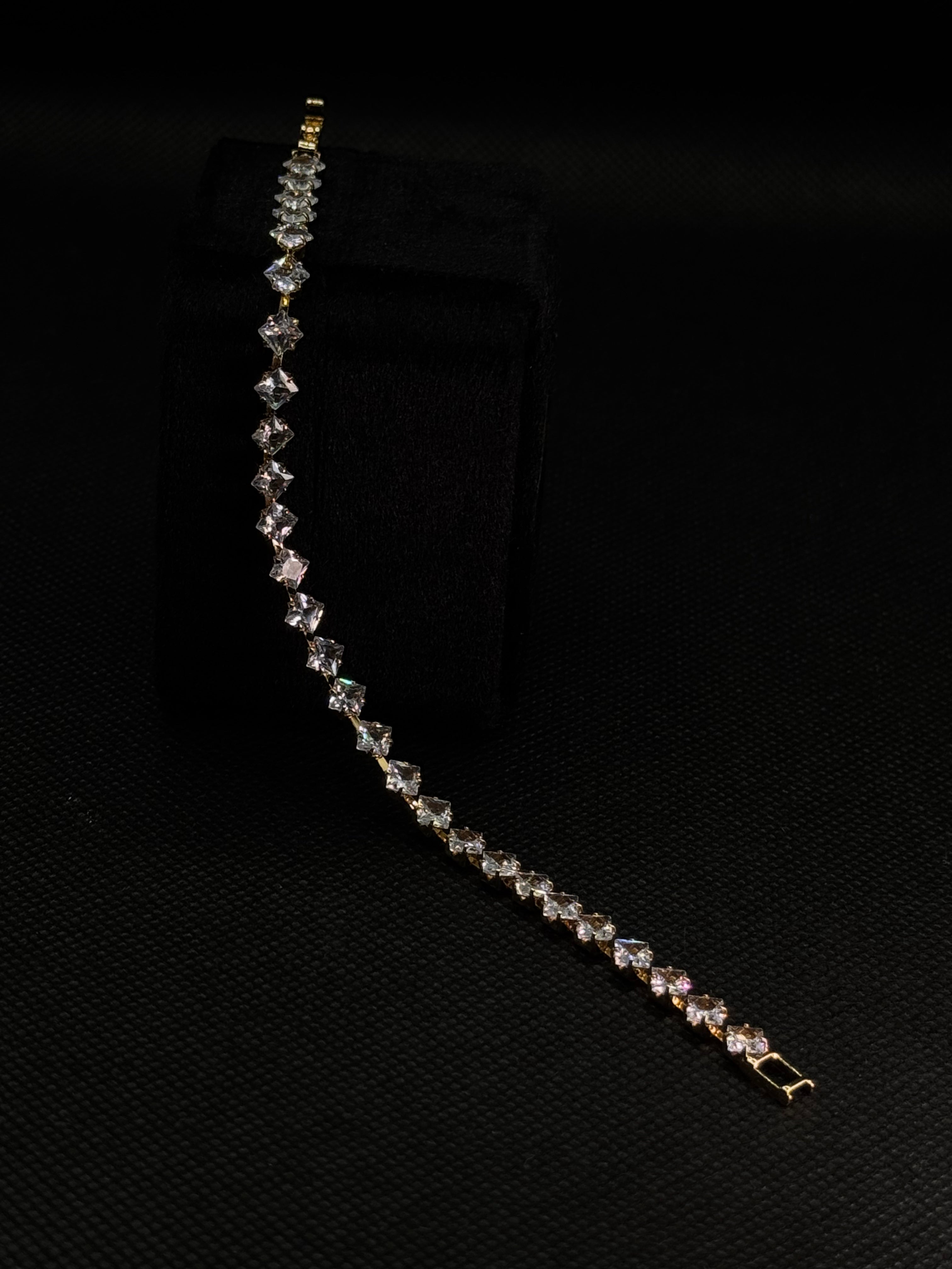 Geometric Sparkle Link Bracelet